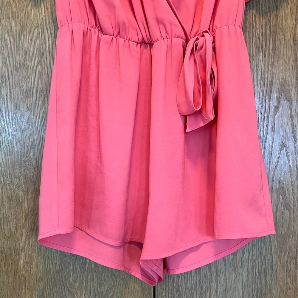 LEITH Flutter‎ Sleeve Surplice Romper, Coral, M